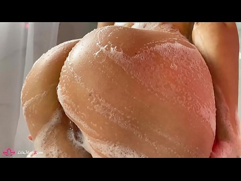 ❤️ Brunette dushda kuchli orgazm uchun vibrator bilan mushukni onanizm qiladi ️❌ Sifatli porno uz.appassistance.ru ❌