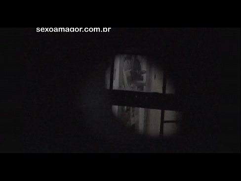 ❤️ Blondie ichi bo'sh g'ishtlar orqasida yashiringan qo'shni voyeur tomonidan yashirincha videoga tushadi ️❌ Sifatli porno uz.appassistance.ru ❌